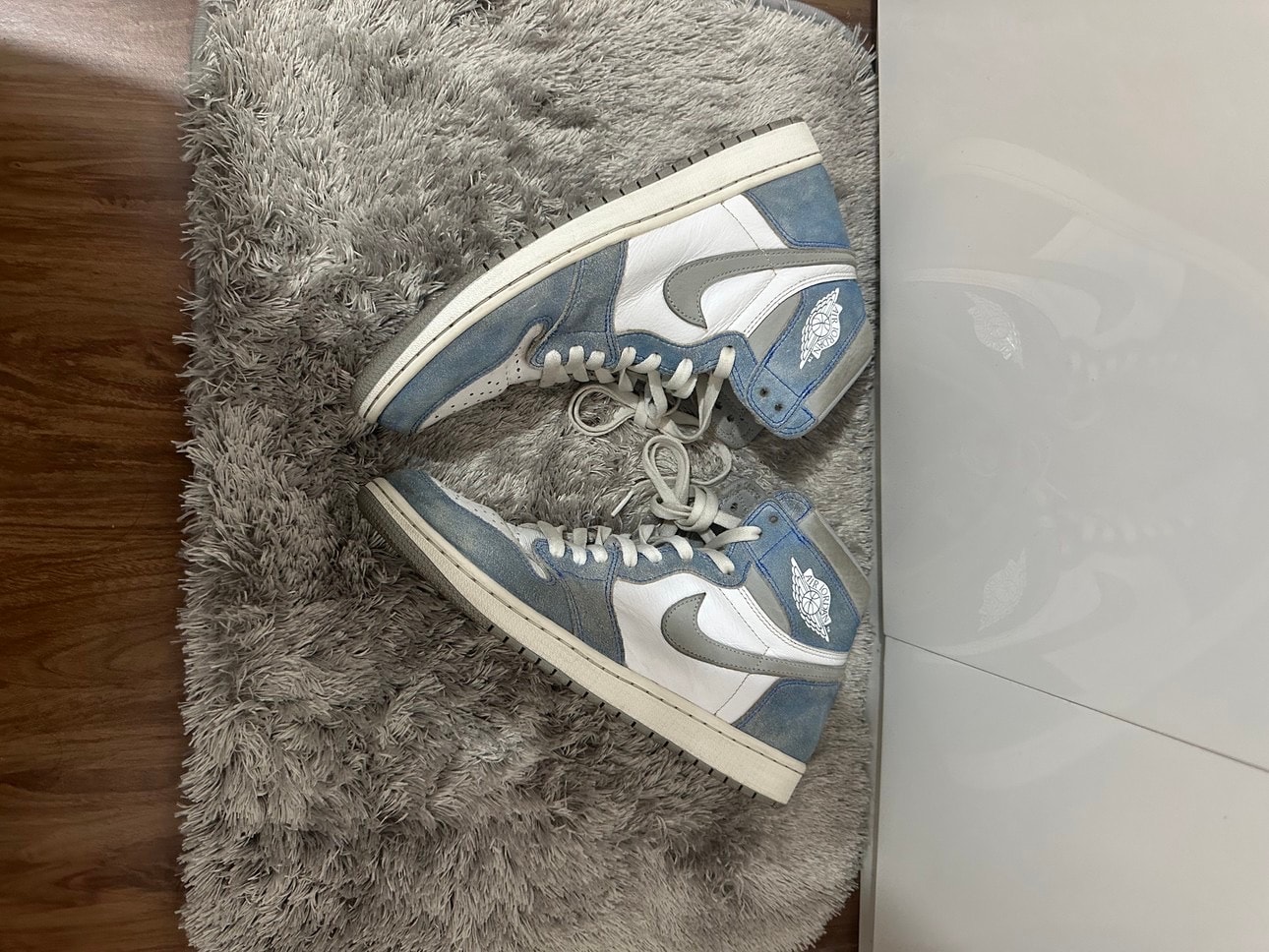 Nike Air Jordan 1 High OG "Hyper Royal"