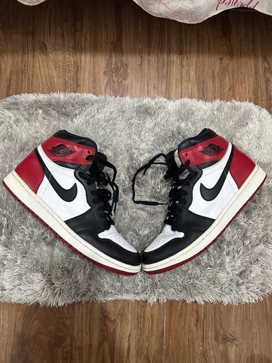Nike Air Jordan 1 Retro High OG "Black Toe"(2016)