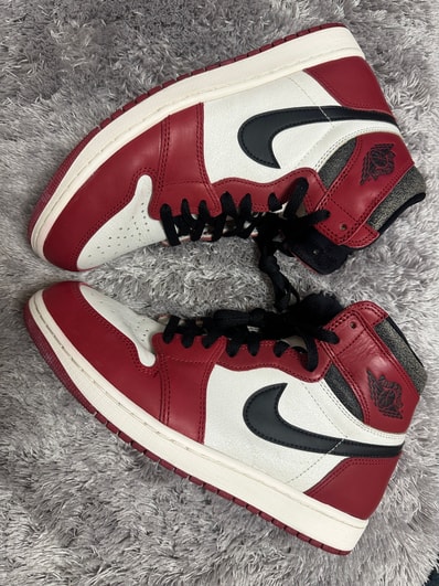 Nike Air Jordan 1 High OG "Lost & Found/Chicago"