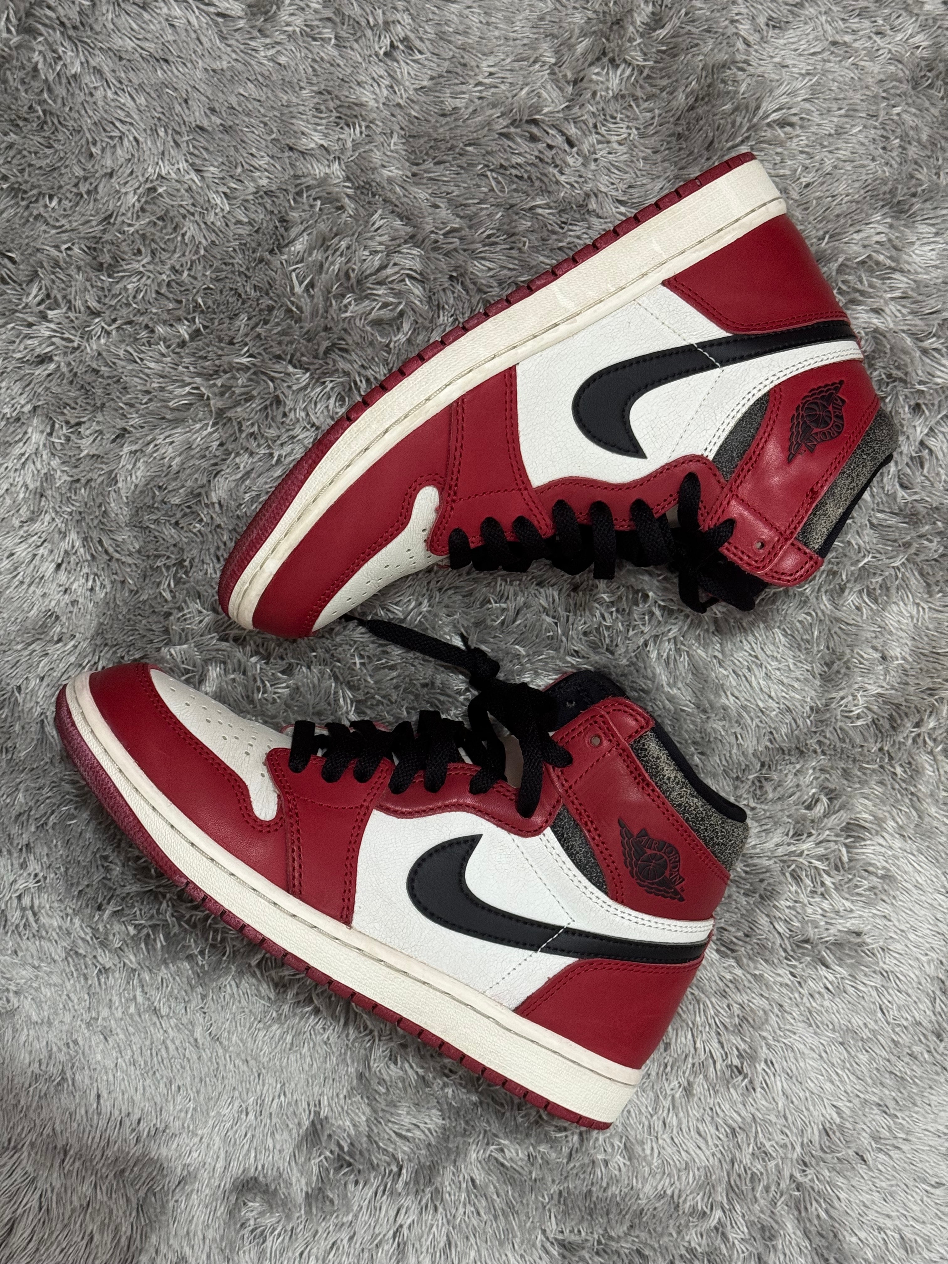 Nike Air Jordan 1 High OG "Lost & Found/Chicago"
