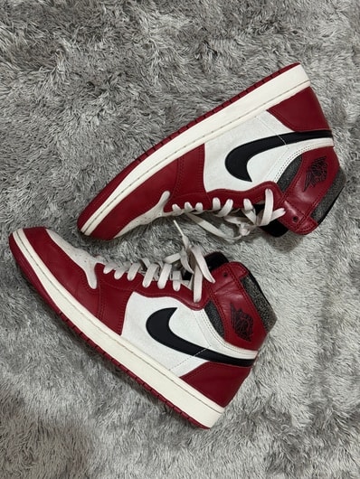Nike Air Jordan 1 High OG "Lost & Found/Chicago"