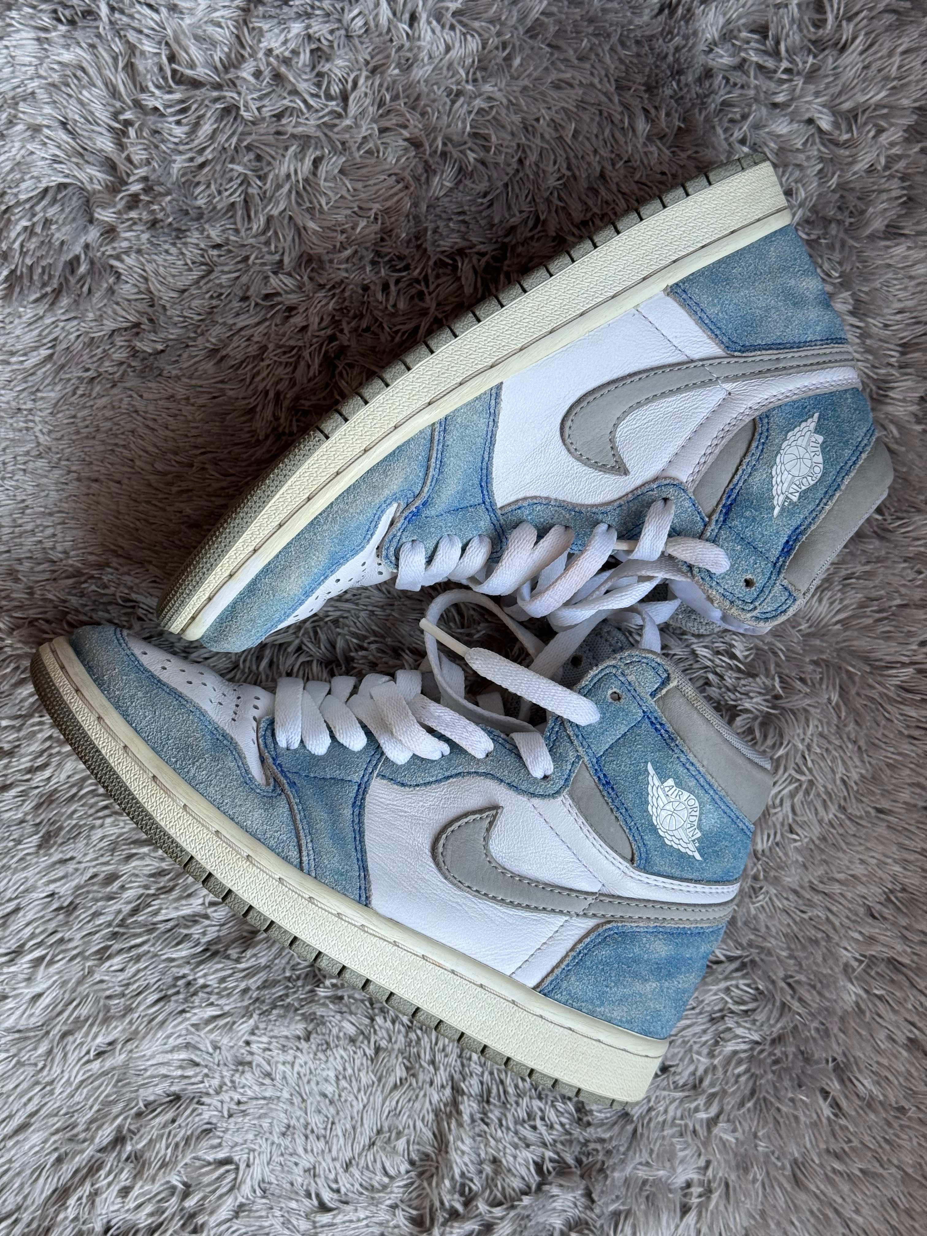 Nike Air Jordan 1 High OG "Hyper Royal"