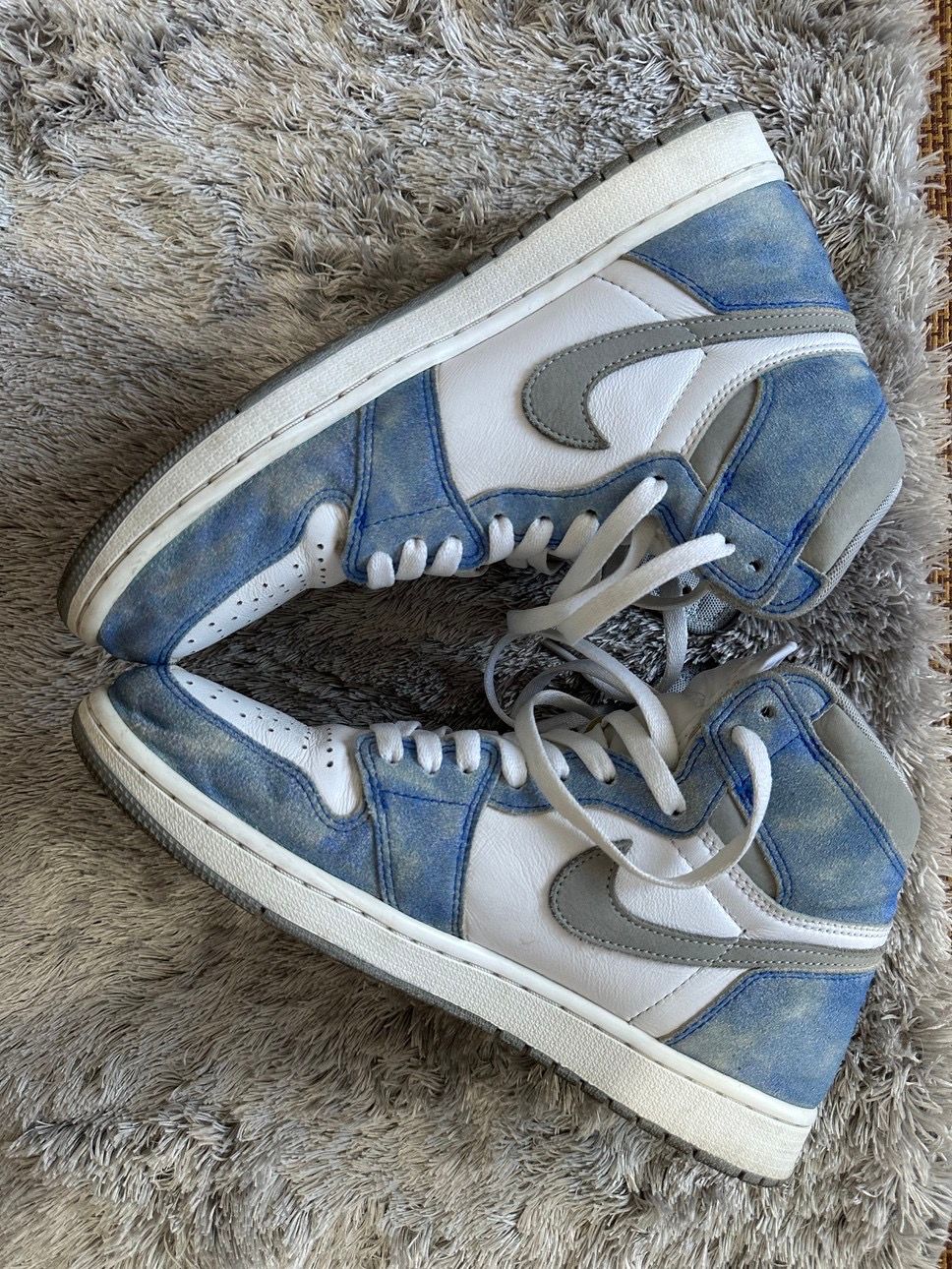 Nike Air Jordan 1 High OG "Hyper Royal"