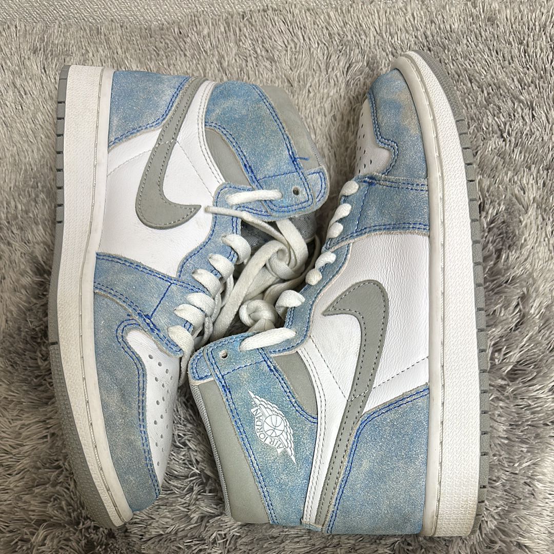 Nike Air Jordan 1 High OG "Hyper Royal"