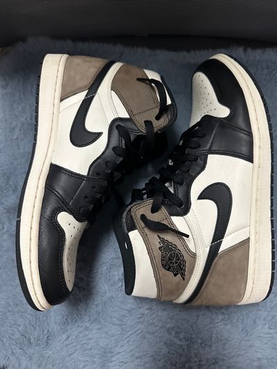 Nike Air Jordan 1 High OG "Sail/Dark Mocha/Black"