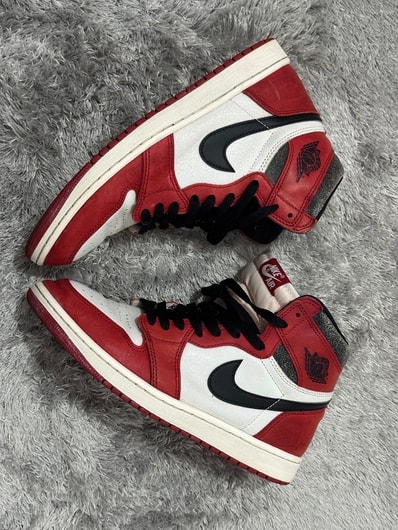 Nike Air Jordan 1 High OG "Lost & Found/Chicago"