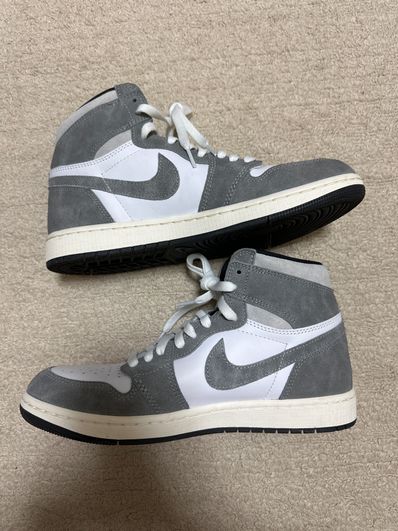 Nike Air Jordan 1 Retro High OG "Black and Smoke Grey"