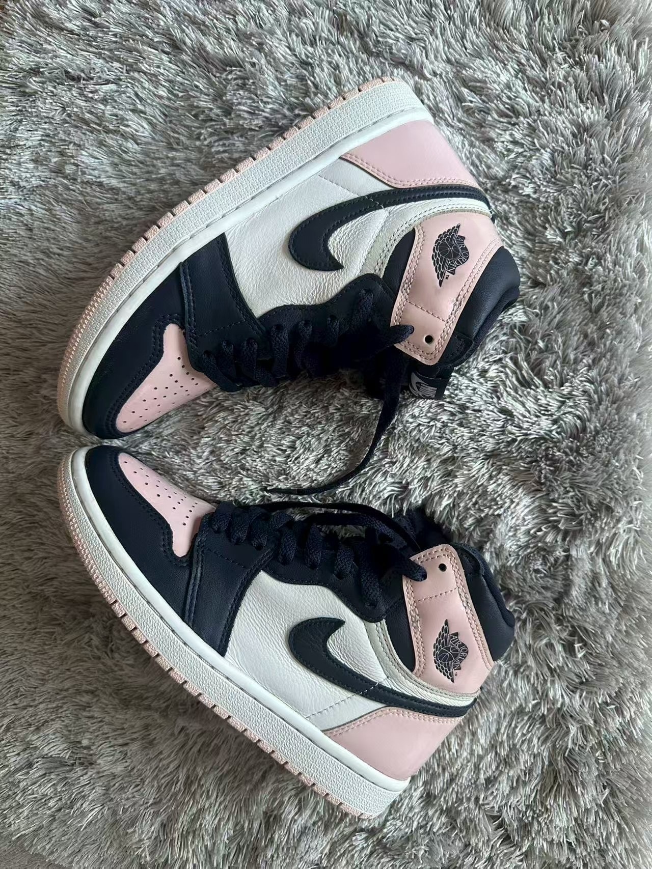 ナイキ ウィメンズ エアジョーダン1 ハイ OG SE "アトモスフィア"