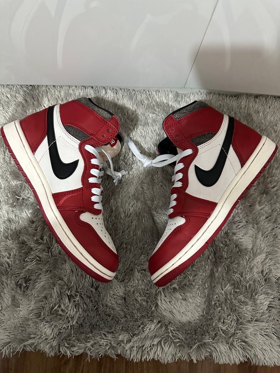 Nike Air Jordan 1 High OG "Lost & Found/Chicago"