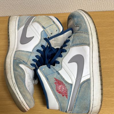 Nike Air Jordan 1 Mid SE "White/Hyper Royal/Red"