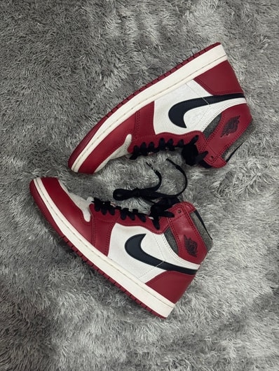 Nike Air Jordan 1 High OG "Lost & Found/Chicago"