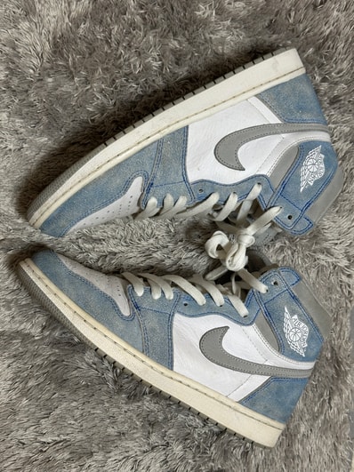 Nike Air Jordan 1 High OG "Hyper Royal"