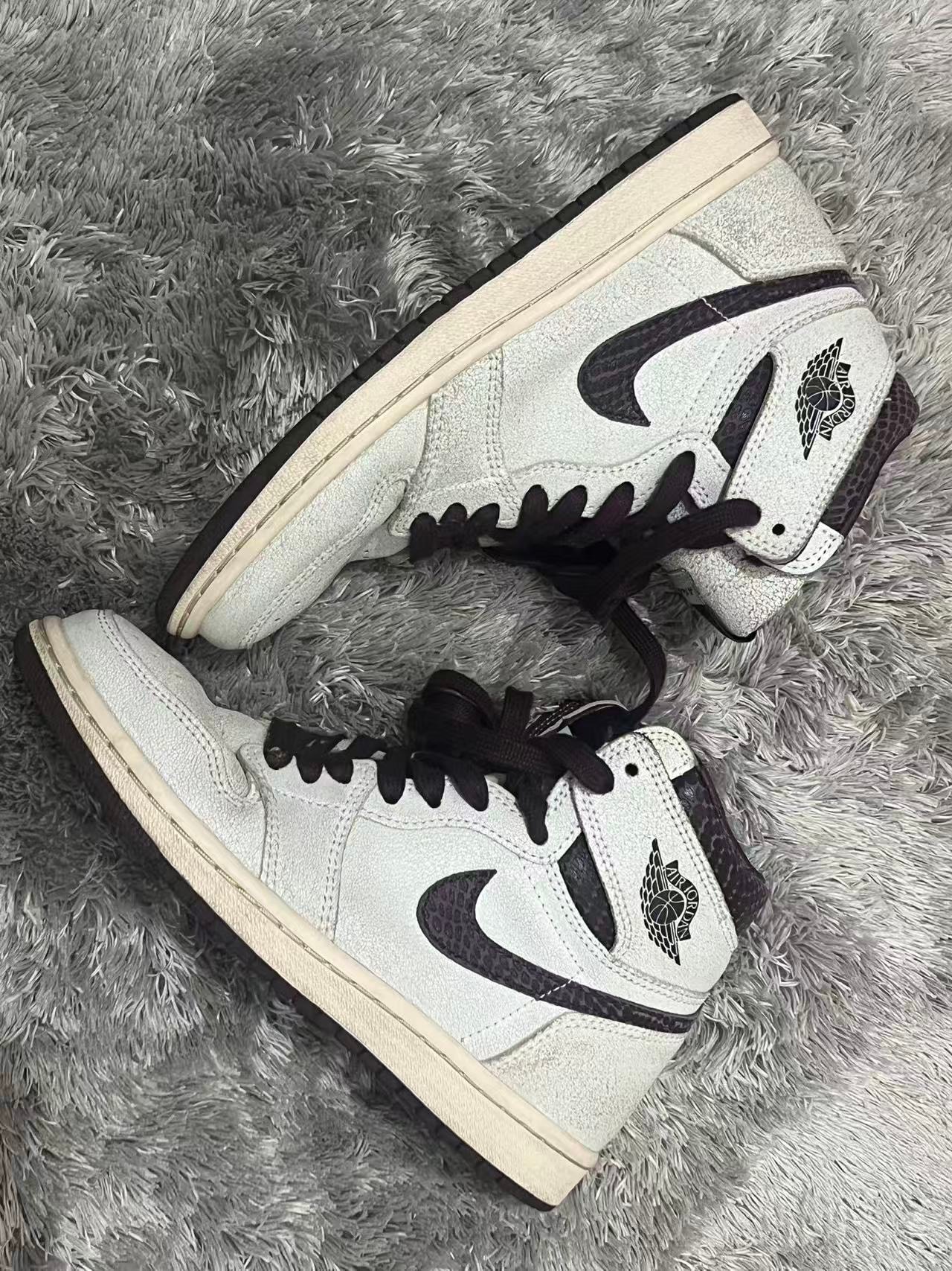 A Ma Maniere × Nike Air Jordan 1 Retro High OG "Sail and Burgundy"
