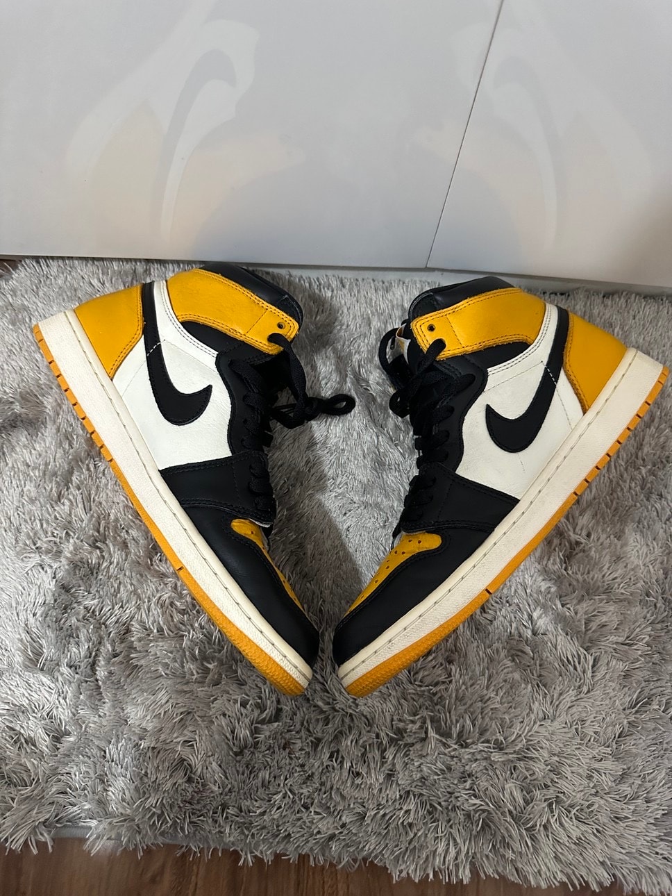 Nike Air Jordan 1 Retro High OG "Taxi"
