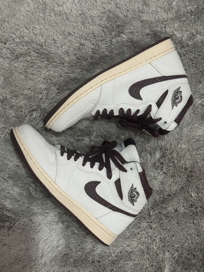 A Ma Maniere × Nike Air Jordan 1 Retro High OG "Sail and Burgundy"