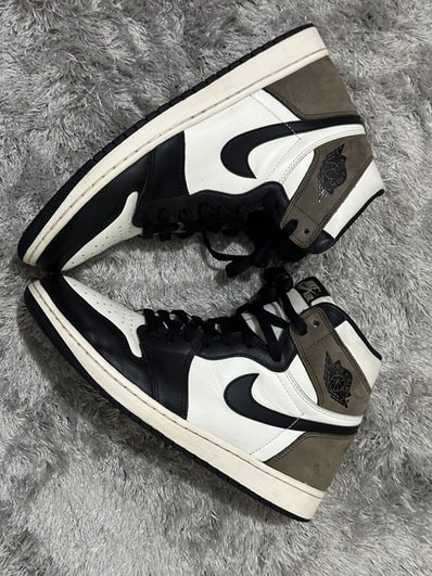 Nike Air Jordan 1 High OG "Sail/Dark Mocha/Black"
