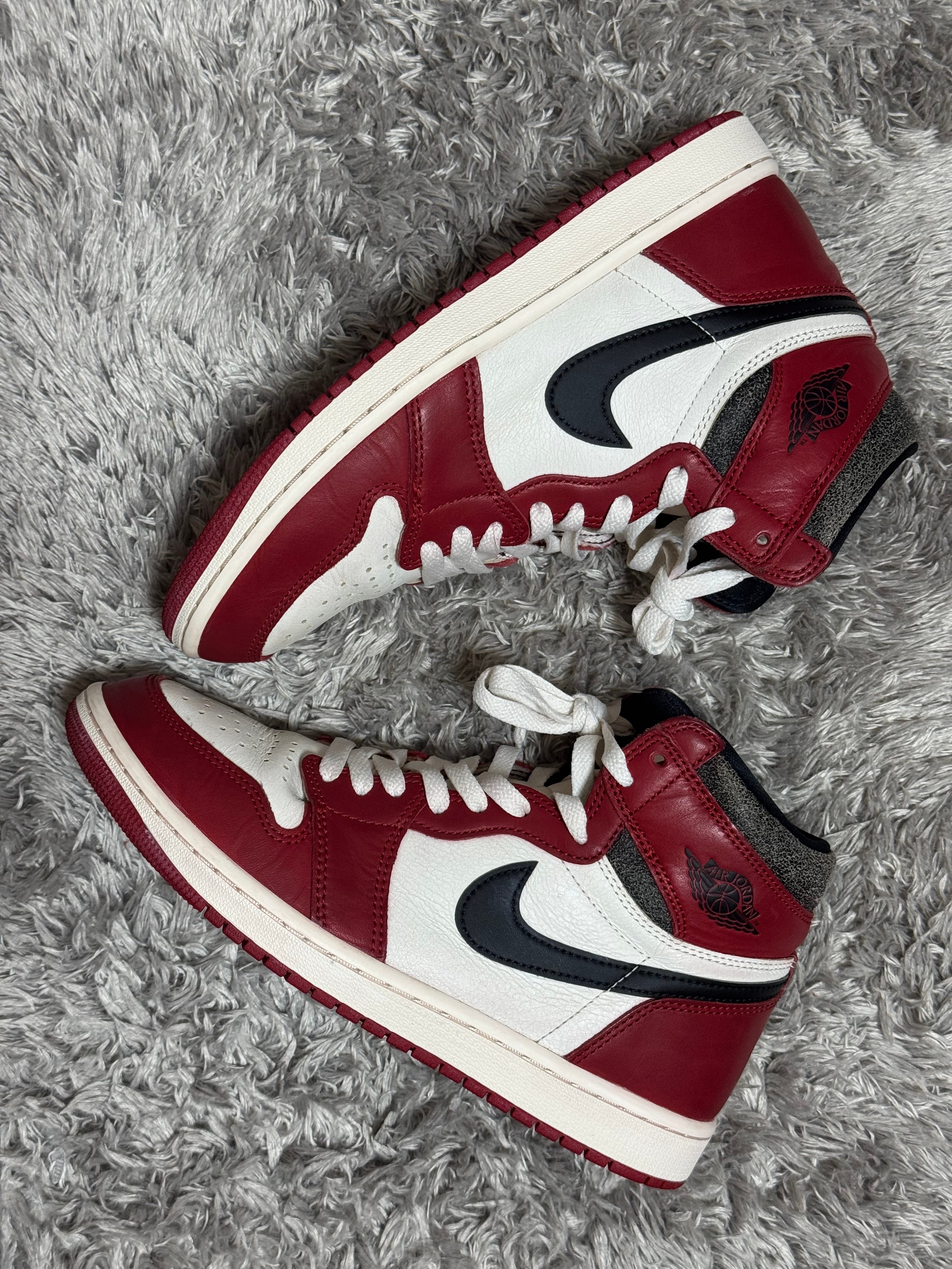 Nike Air Jordan 1 High OG "Lost & Found/Chicago"