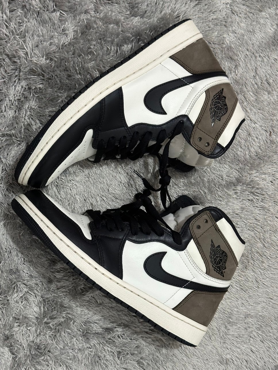 Nike Air Jordan 1 High OG "Sail/Dark Mocha/Black"