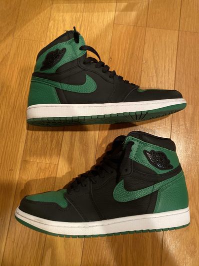 Nike Air Jordan 1 Retro High OG "Black/Pine Green" (2020)