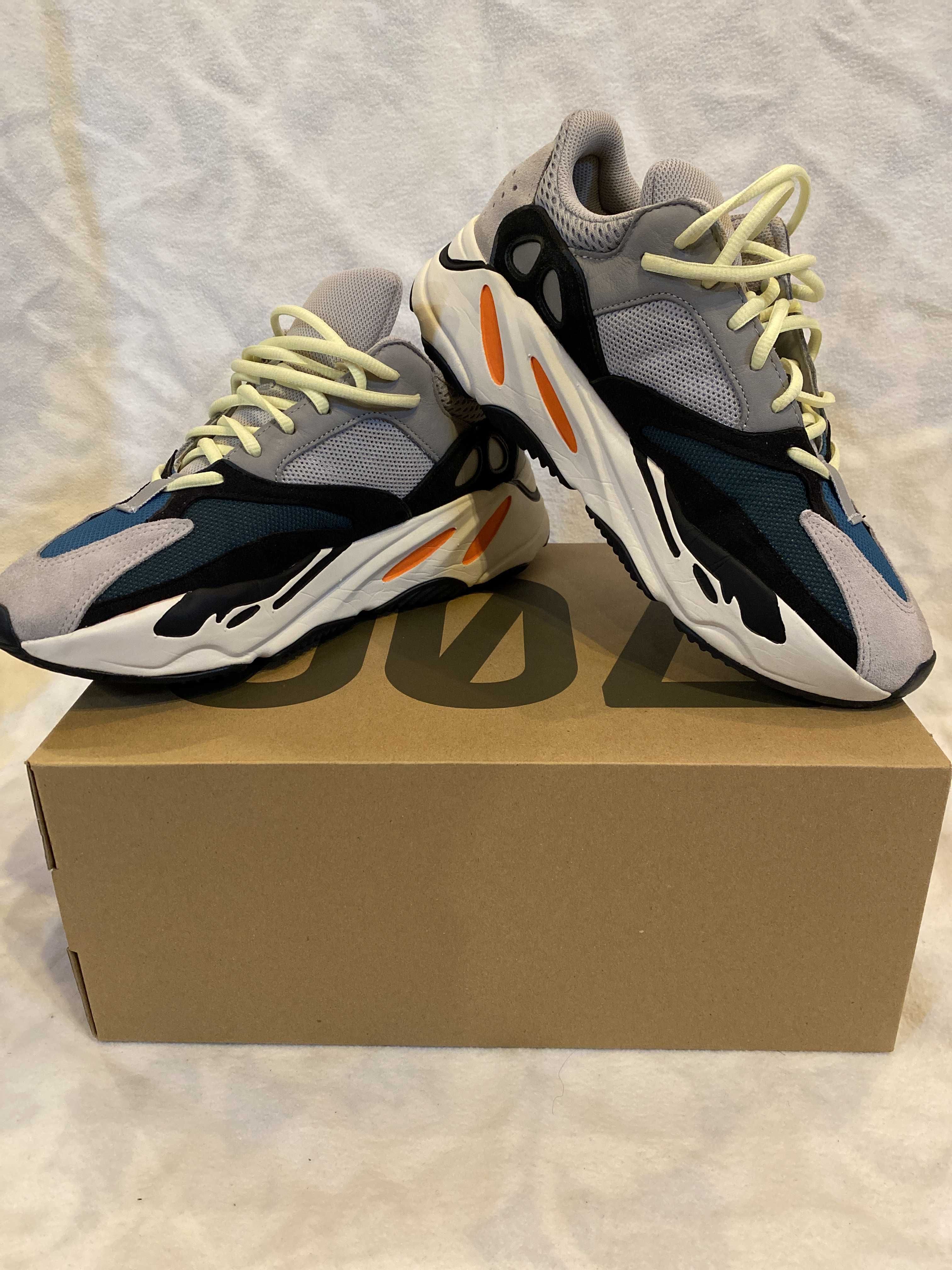 adidas YEEZY Boost 700 "Wave Runner"