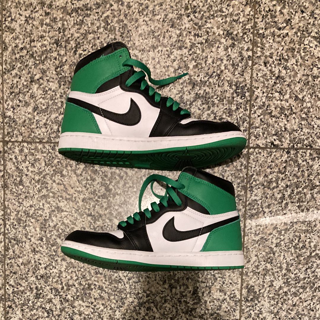 Nike Air Jordan 1 Retro High OG "Celtics/Black and Lucky Green" (2023)