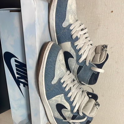 Nike Air Jordan 1 Retro High OG "Denim"