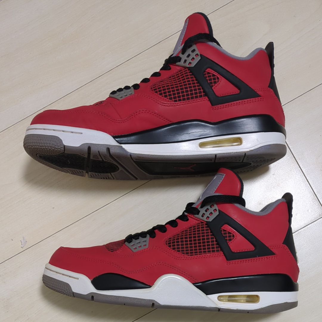 Nike Air Jordan 4 Retro "Toro Bravo"