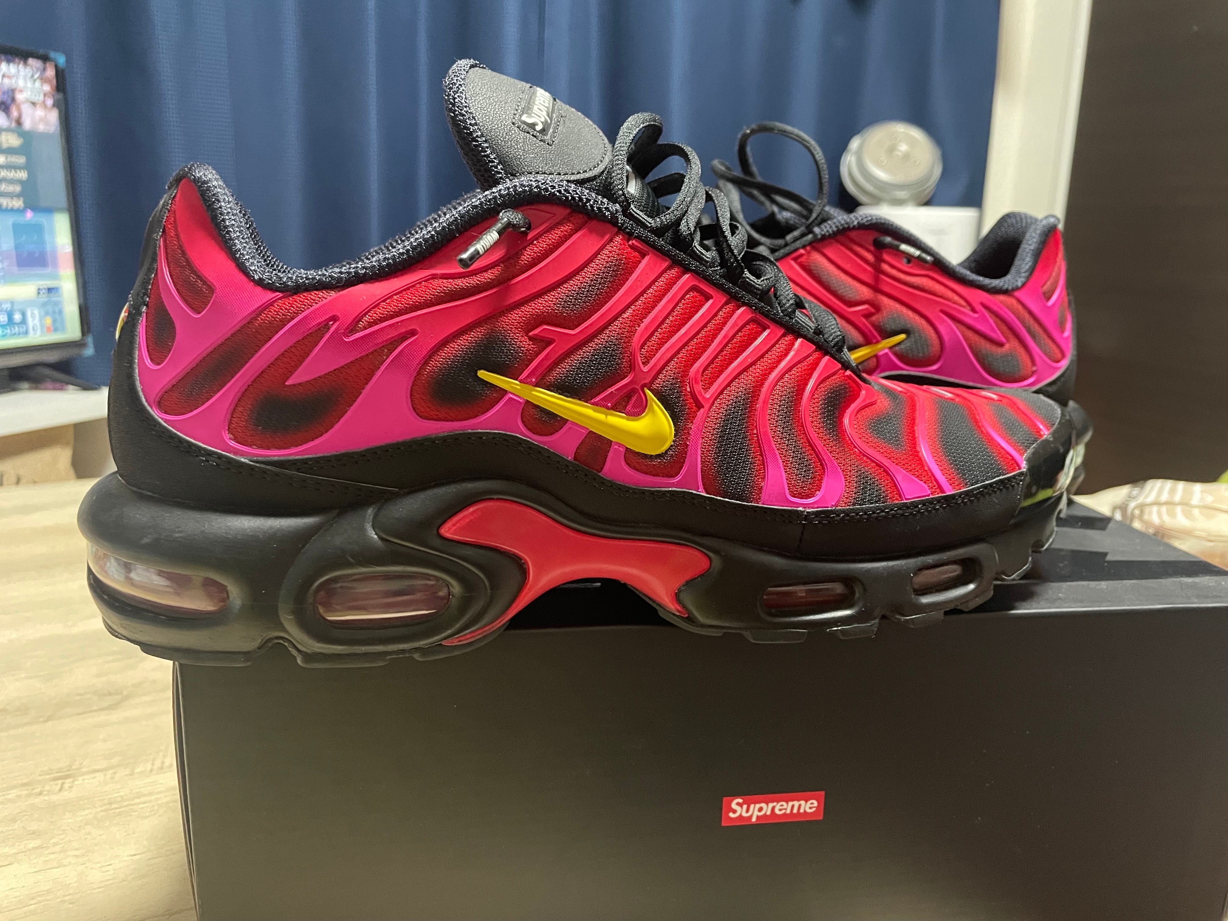 Supreme × Nike Air Max Plus "Hyper Grape"