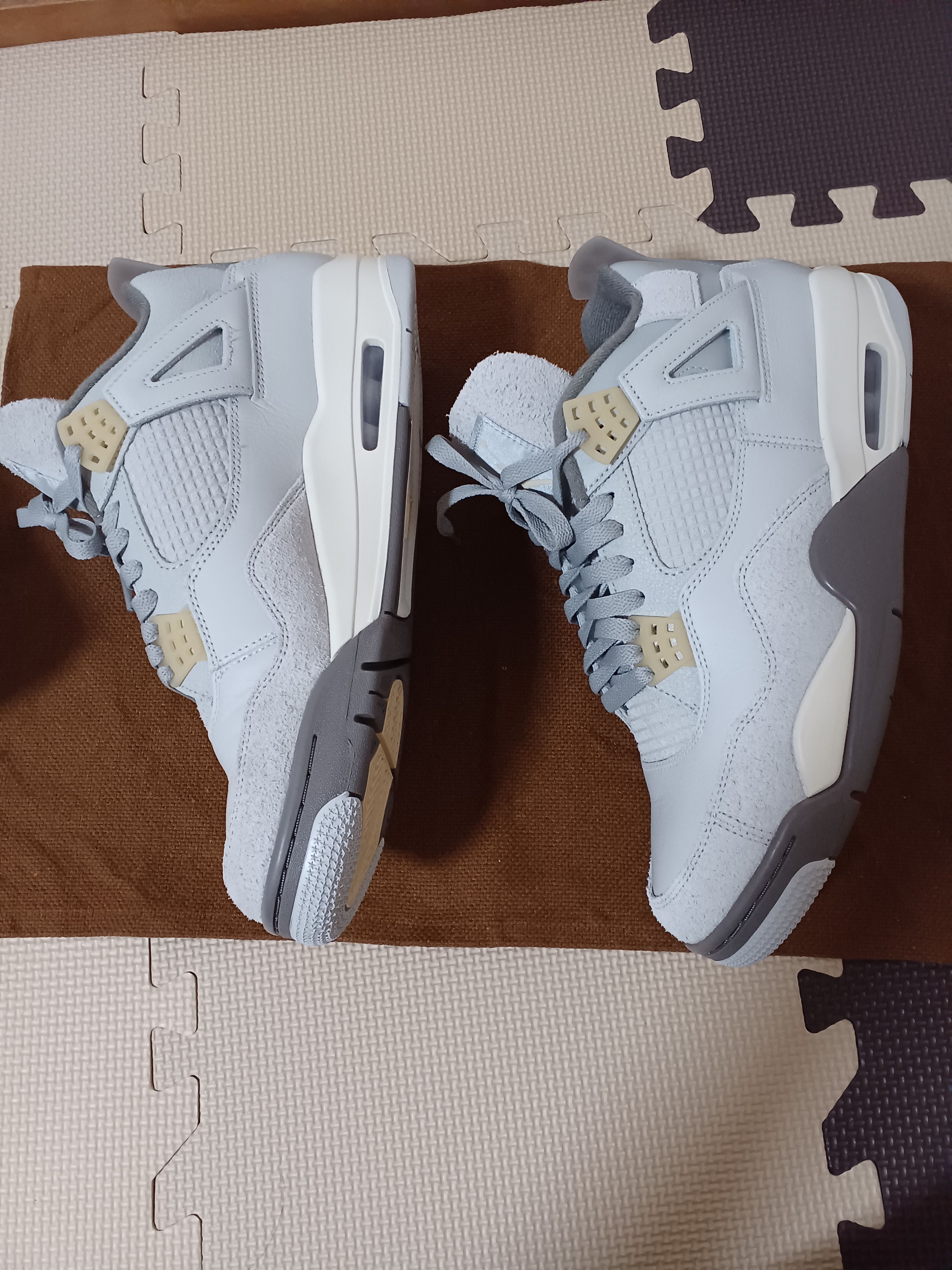 Nike Air Jordan 4 Retro SE "Craft"
