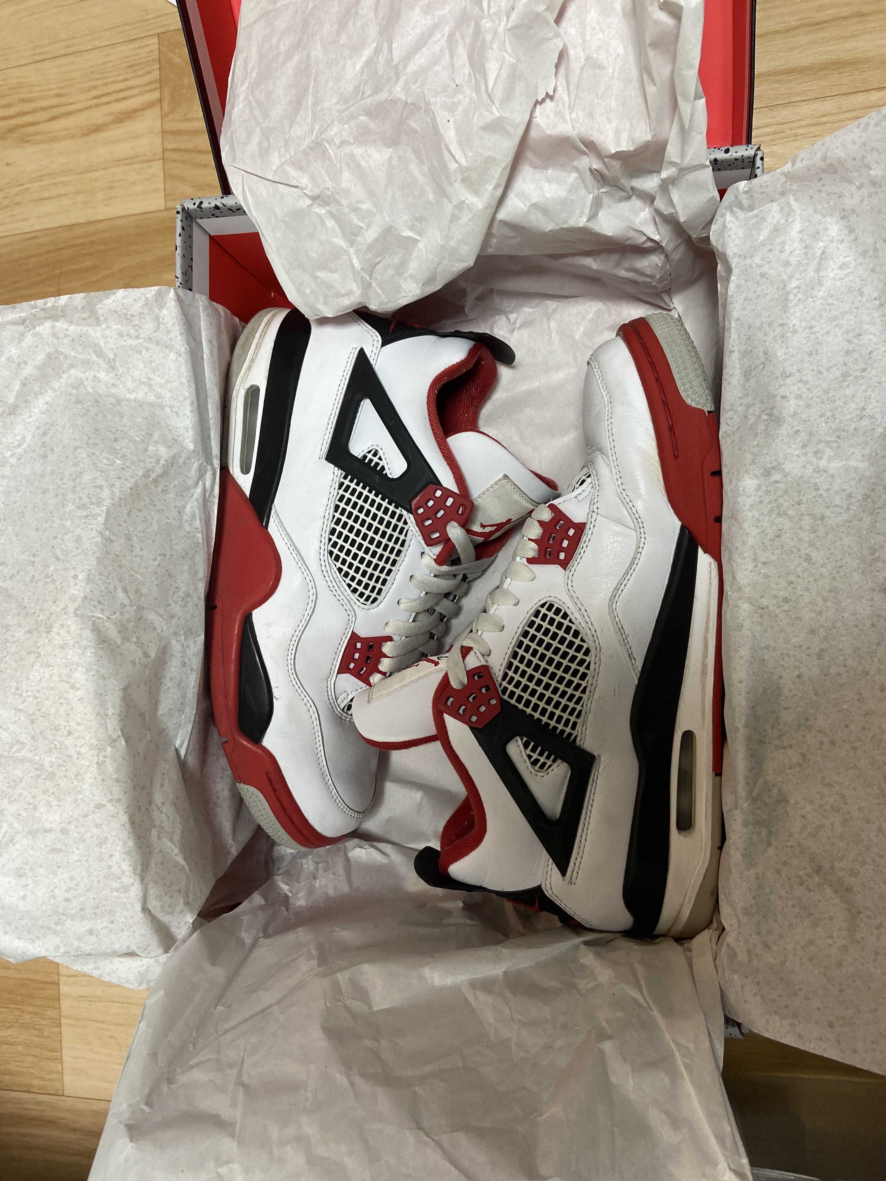 Nike Air Jordan 4 Retro OG "Fire Red" (2020)