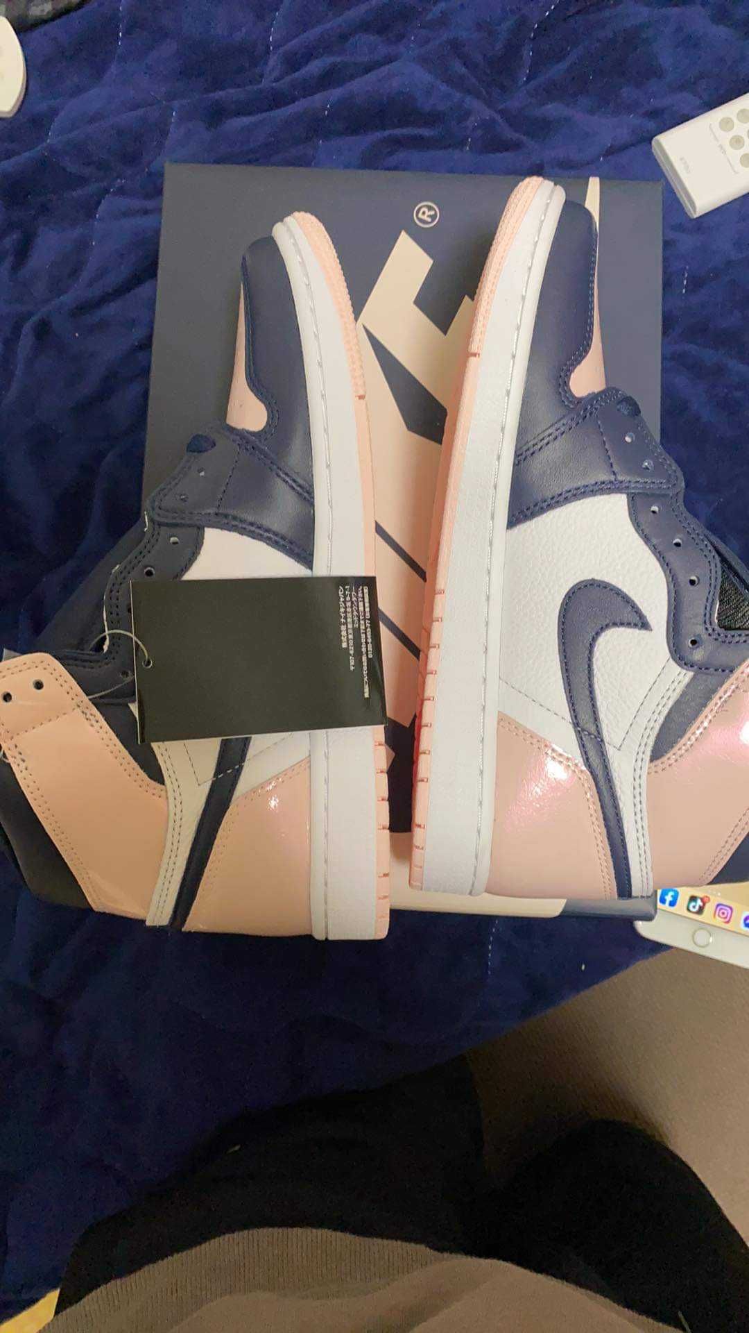 Nike Women's Air Jordan 1 High OG SE "Atmosphere"