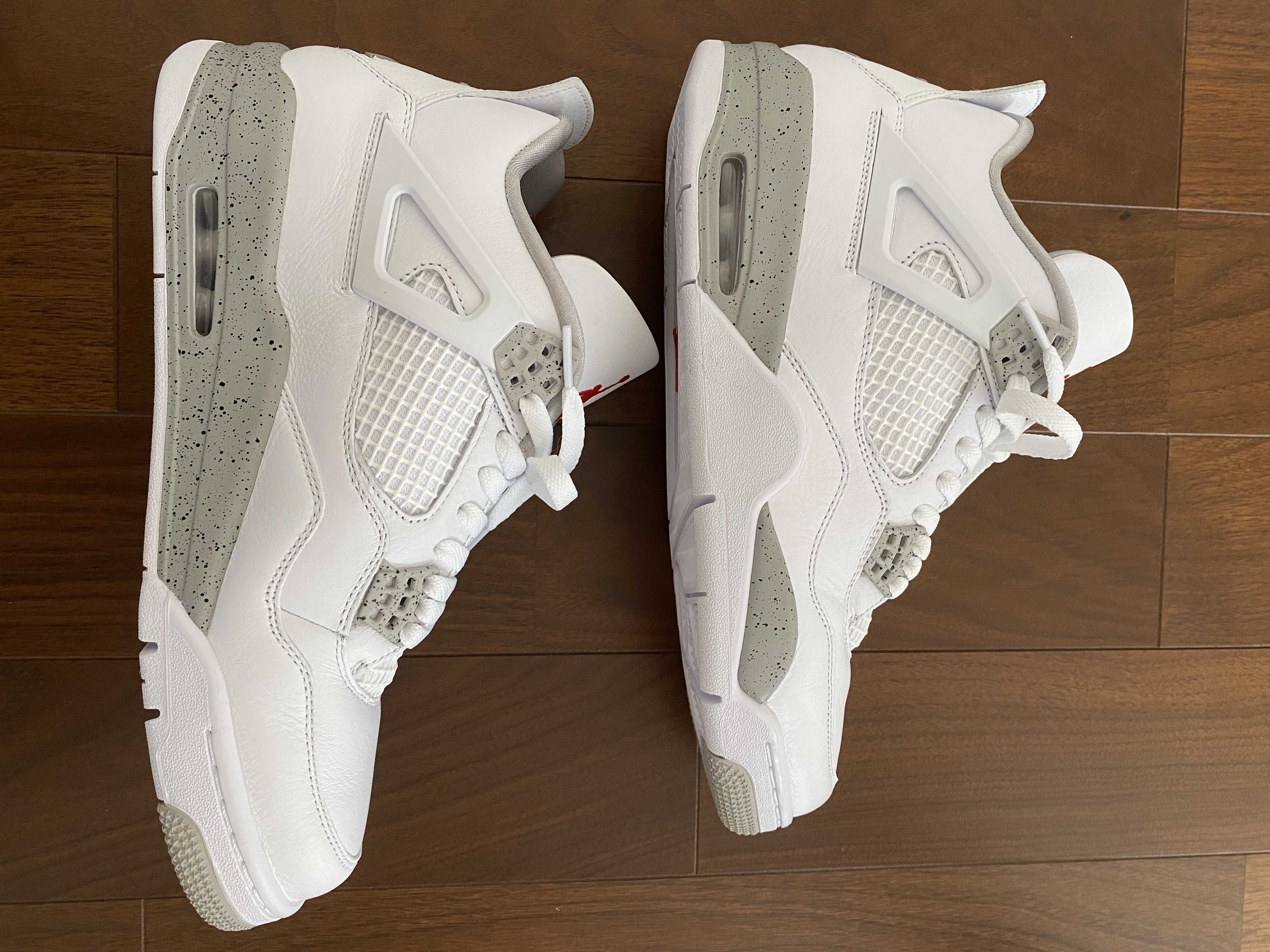 Nike Air Jordan 4 "Tech White"