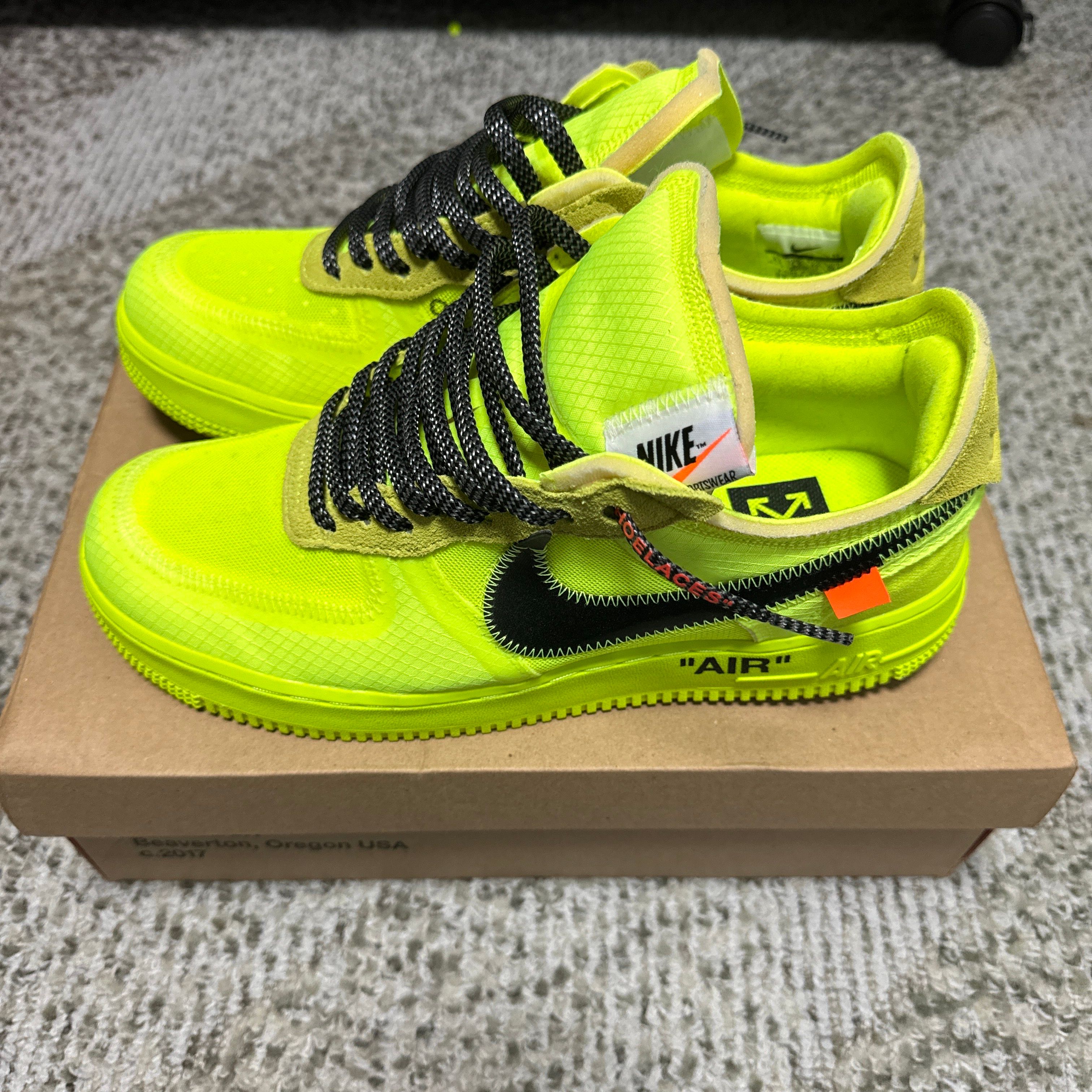 Off-White × Nike Air Force 1 Low "Volt"