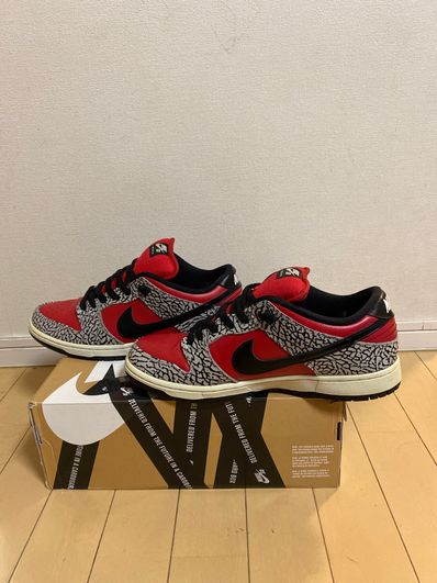 Supreme × Nike SB Dunk Low "Red Cement"(2012)
