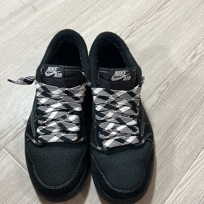 Travis Scott × Nike Air Jordan 1 Low OG SP "Black Phantom"