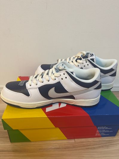 HUF × Nike SB Dunk Low "New York"