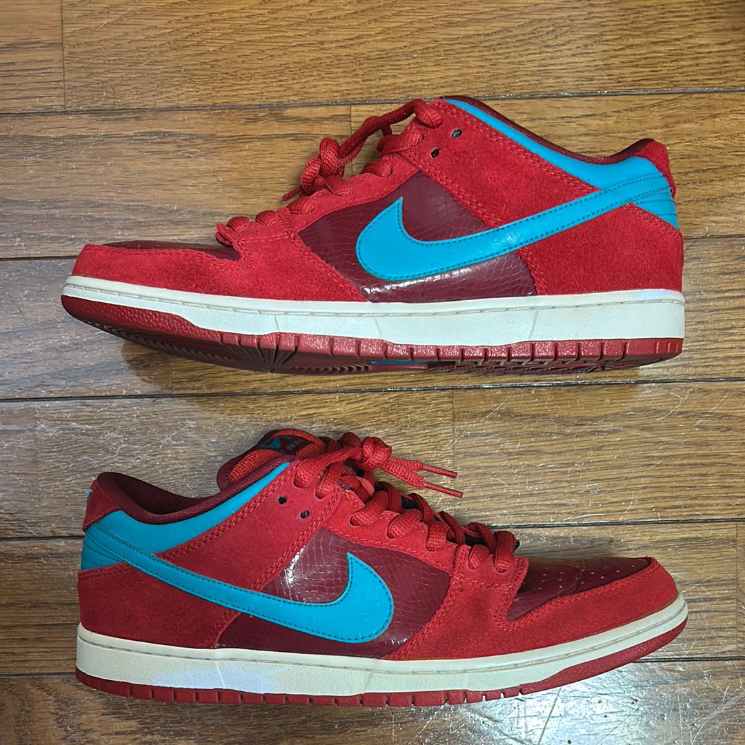 Nike SB Dunk Low "Brickhouse Turbo Green"