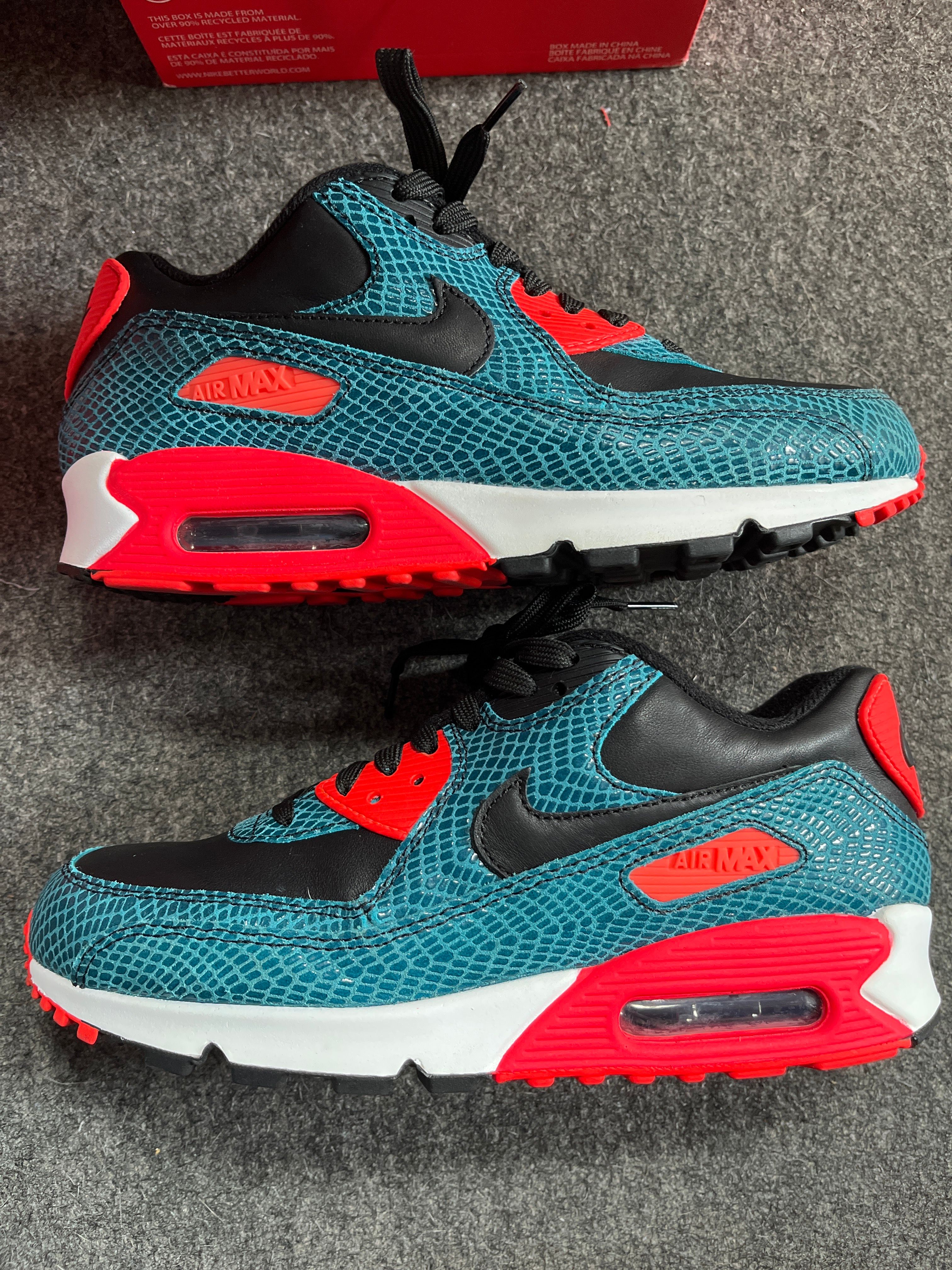 Nike Air Max 90 "Infrared Snake"