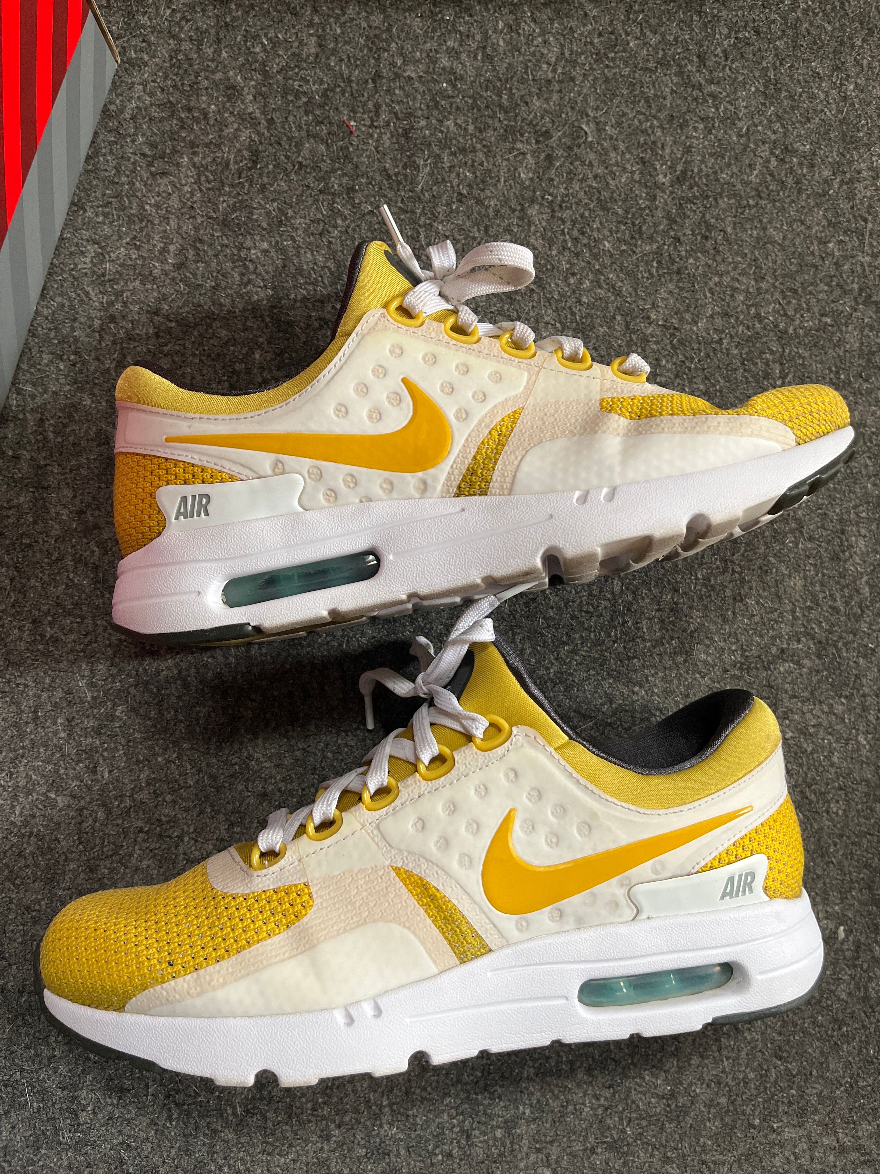 Nike Air Max Zero QS "White/Varsity Maze"