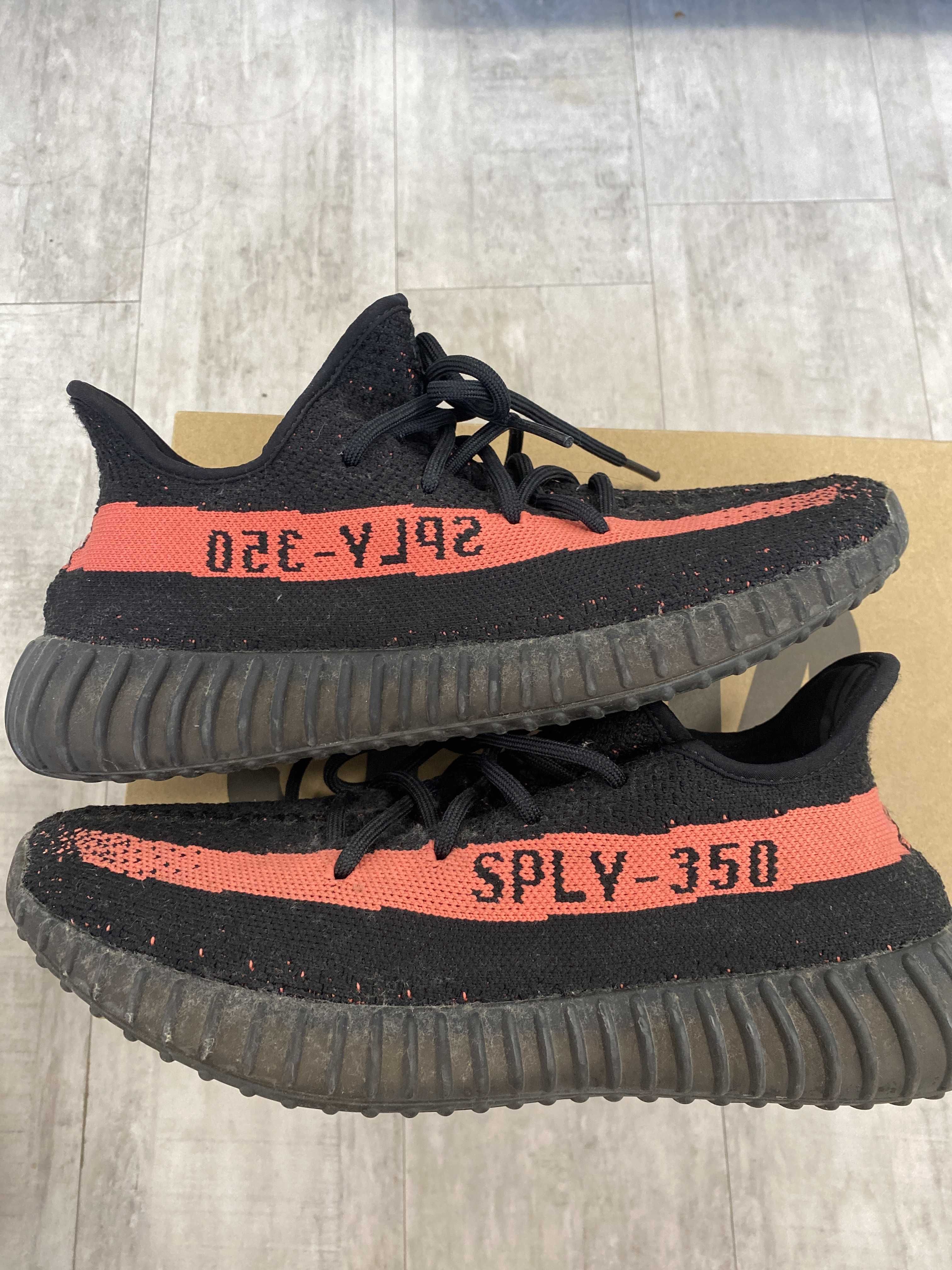 adidas YEEZY Boost 350 V2 "Core Black/Red"