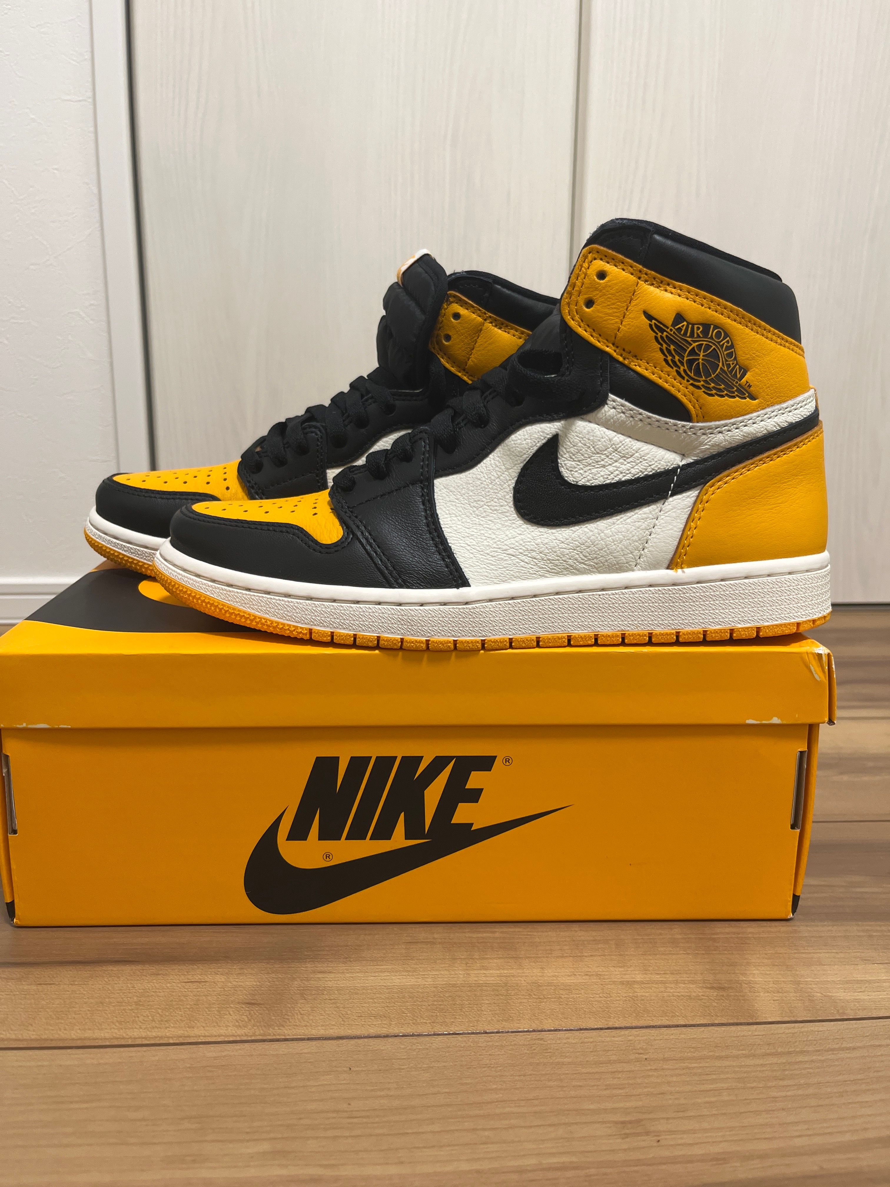 Nike Air Jordan 1 Retro High OG "Taxi"