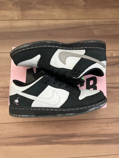 STAPLE × Nike SB Dunk Low "Pigeon Black/White"