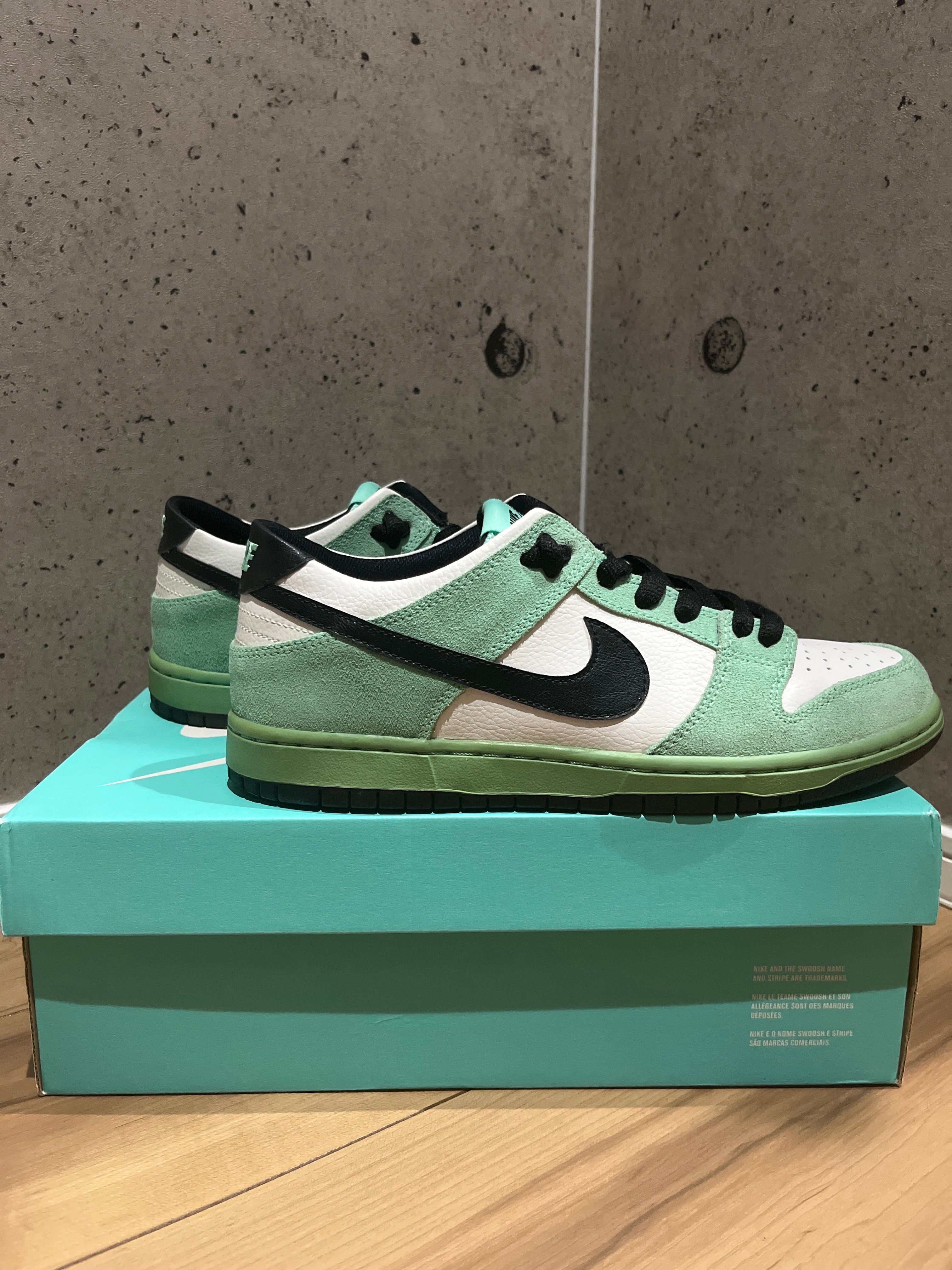 Nike SB Dunk Low Pro "Sea Crystal"