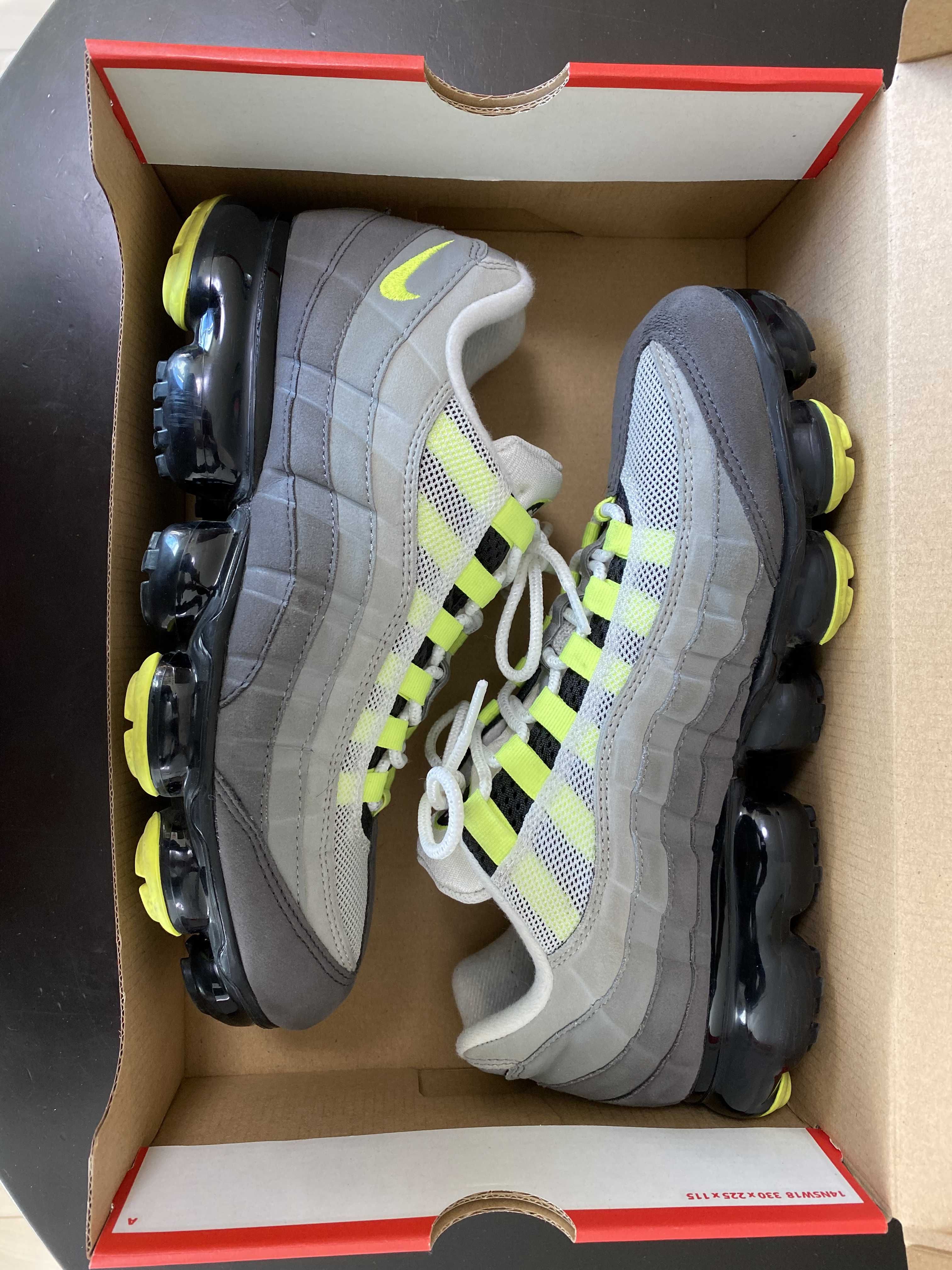 Nike Air Vapormax 95 "Neon"