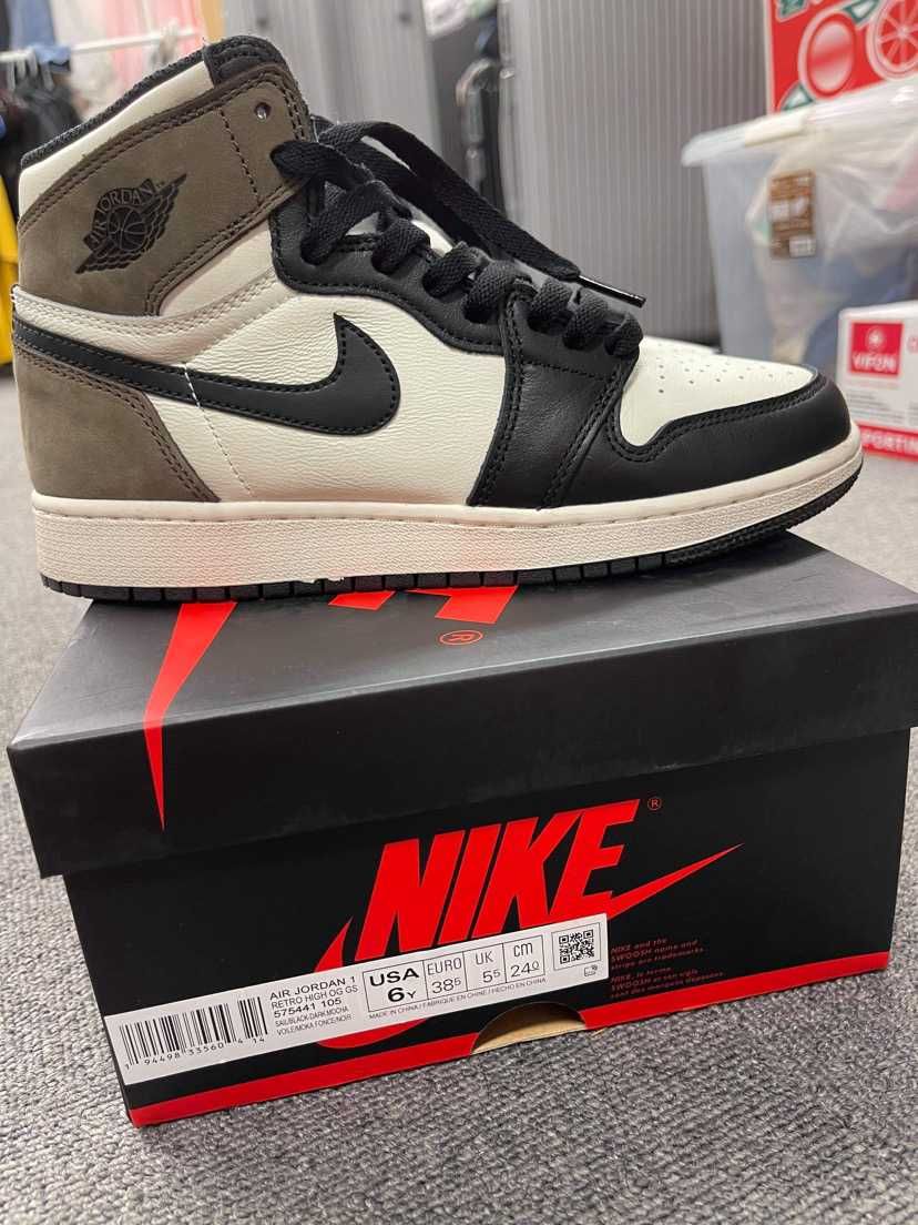 Nike GS Air Jordan 1 High OG "Sail/Dark Mocha/Black"