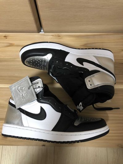 Nike Women's Air Jordan 1 Retro High OG "Silver Toe"
