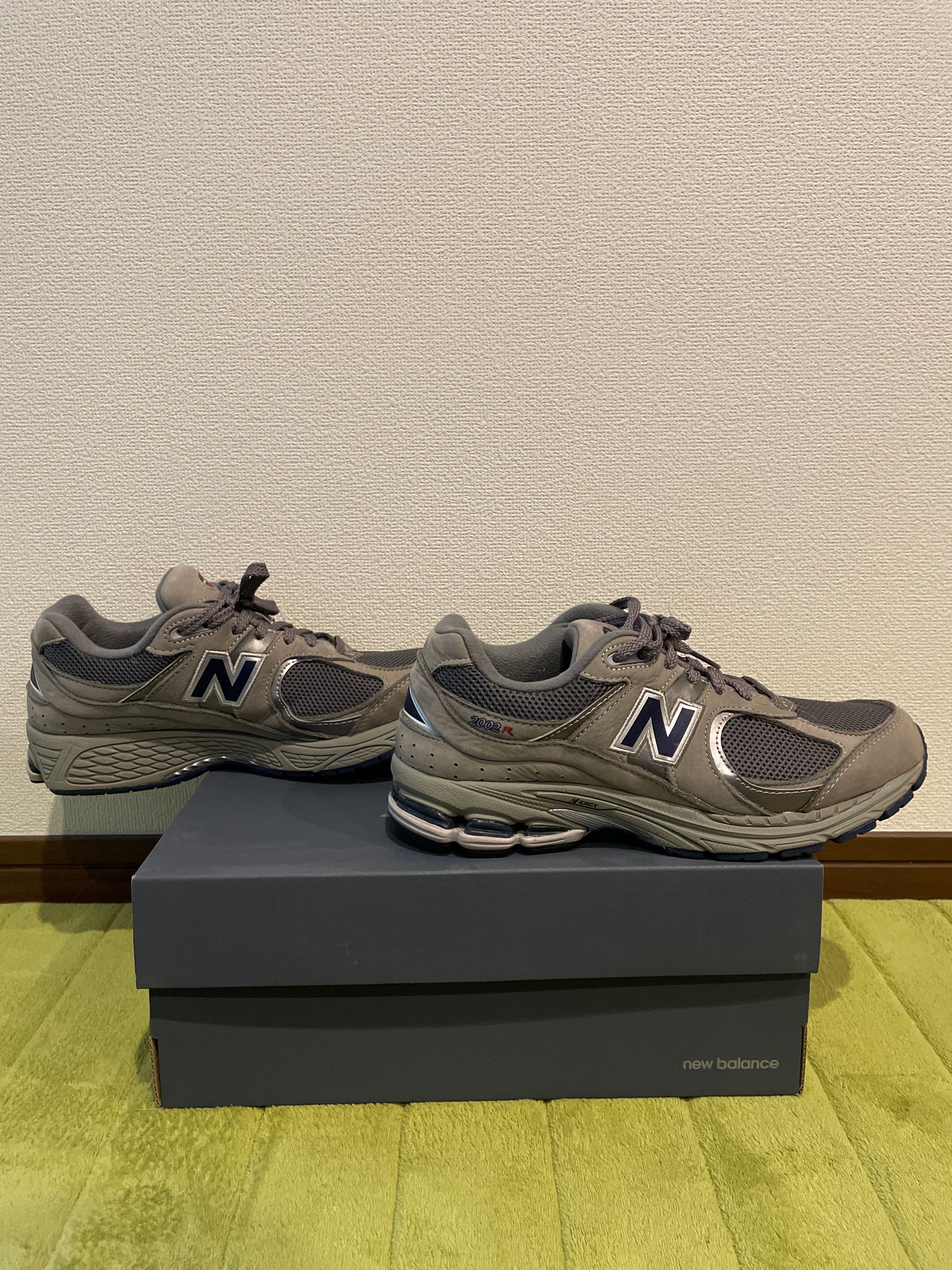 New Balance 2002R "Gray"