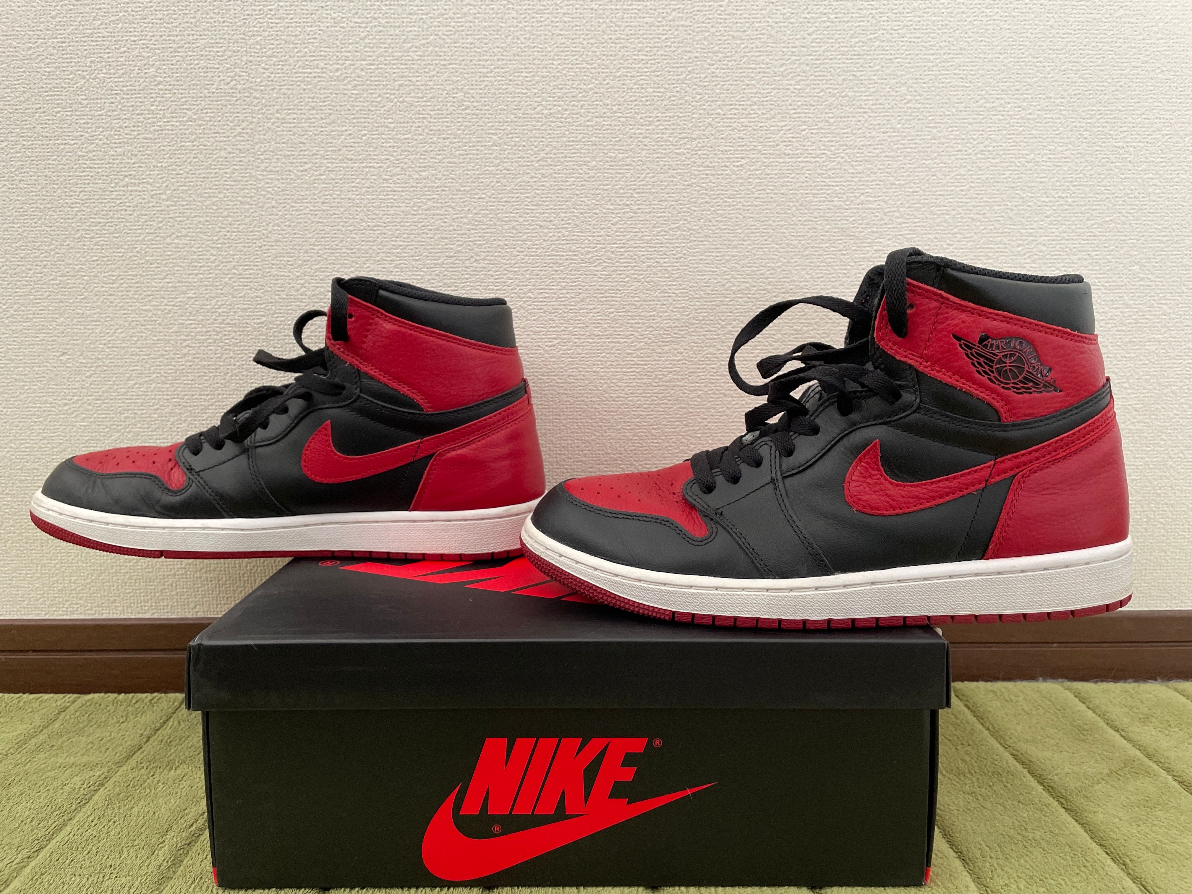 Nike Air Jordan 1 Retro High OG "Bred/Banned" (2016)