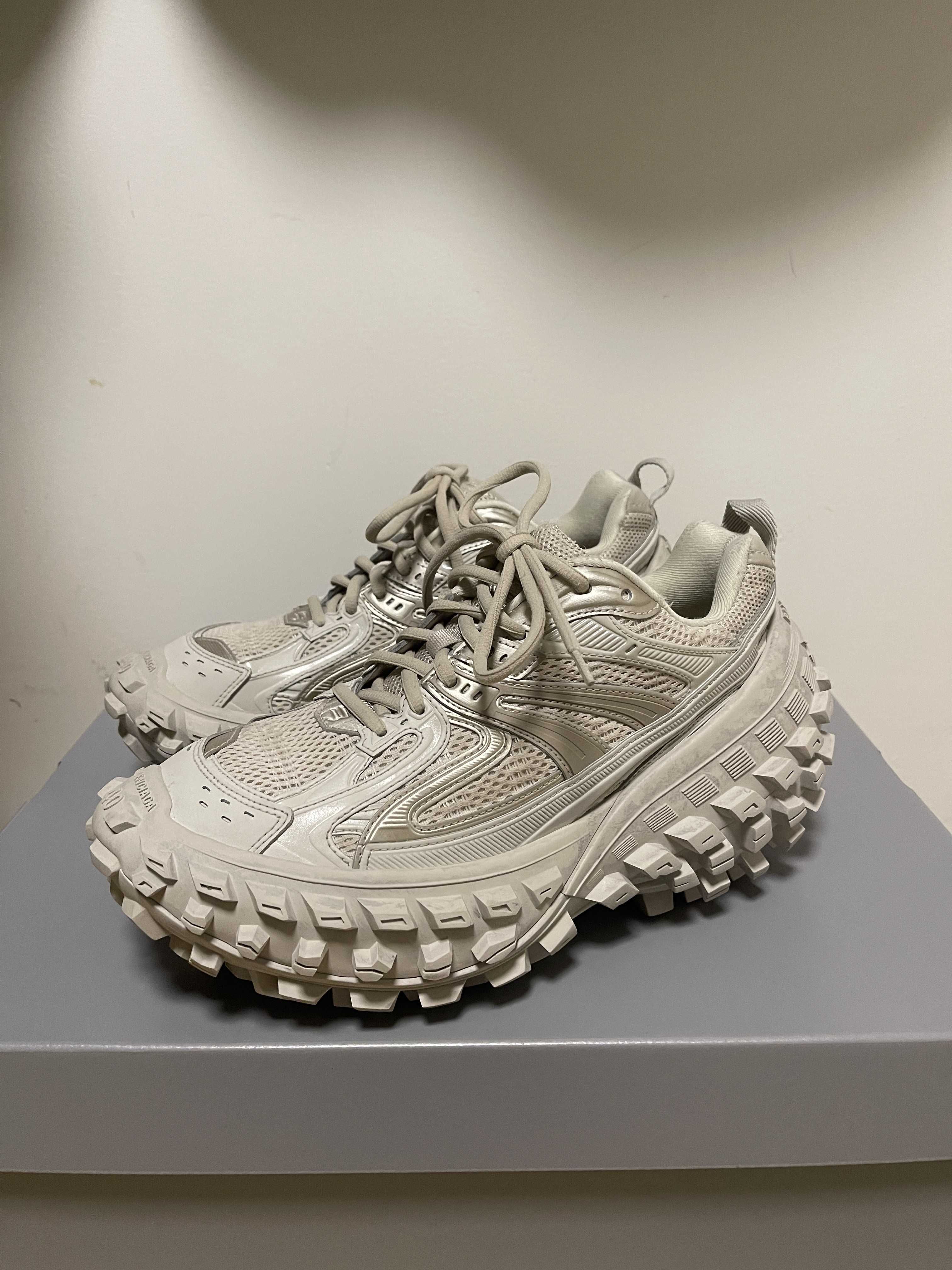 BALENCIAGA Bouncer (Defender) Sneaker "Beige"