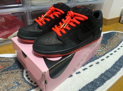 Nike SB Dunk Low TRD QS "Black Pigeon"